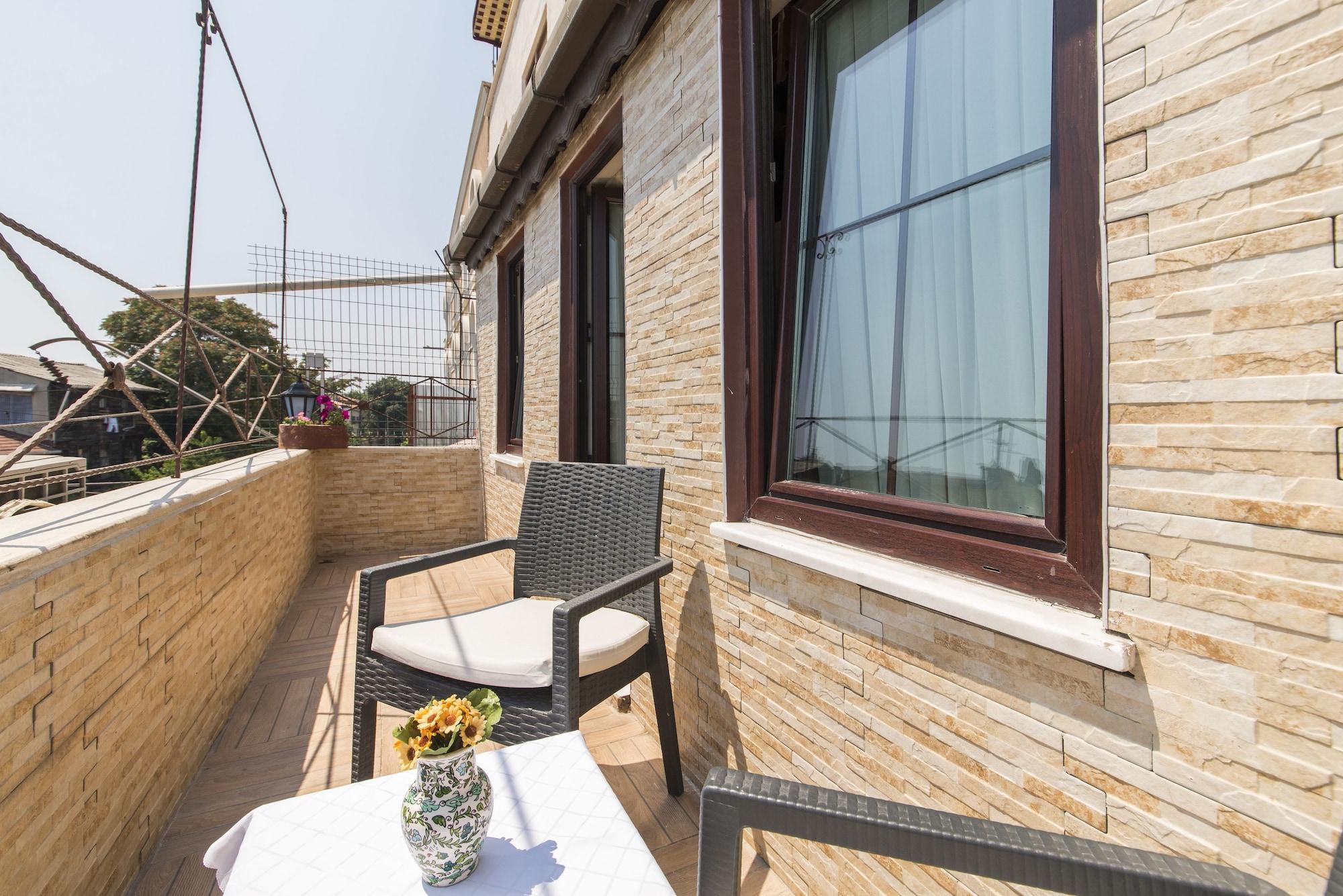 Naz Wooden House Inn Isztambul Kültér fotó
